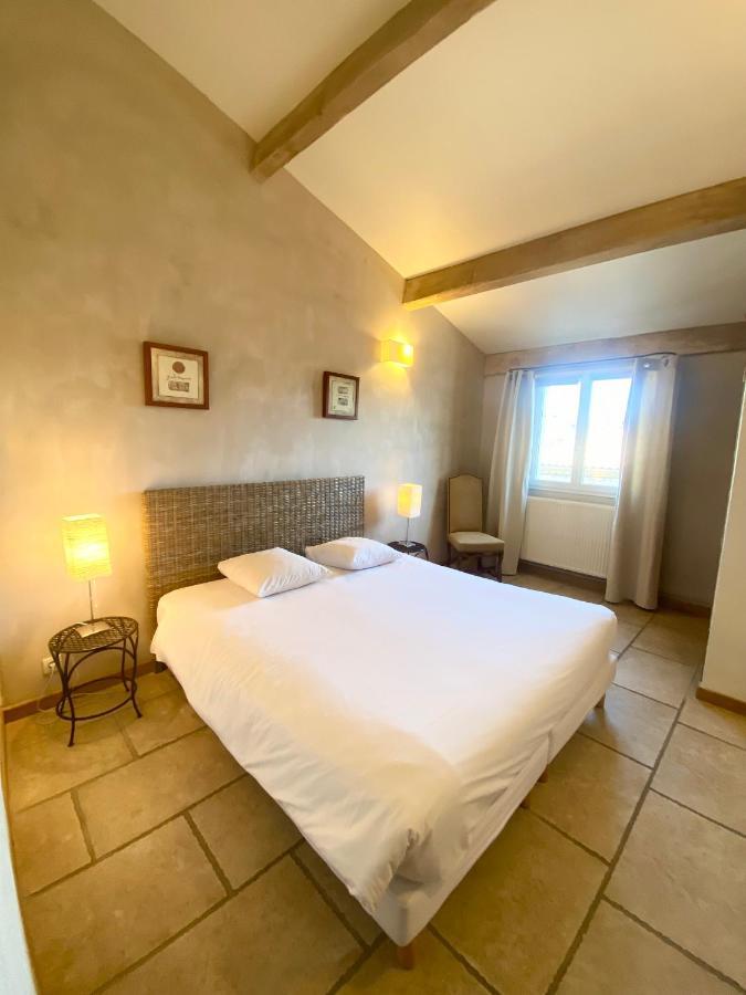 Gite De Groupe 9Ch Ou 3 Gites Independants De 3Ch - Patio Et Piscine Interieure Chauffee Toute L'Annee Vallon-Pont-dʼArc Eksteriør billede